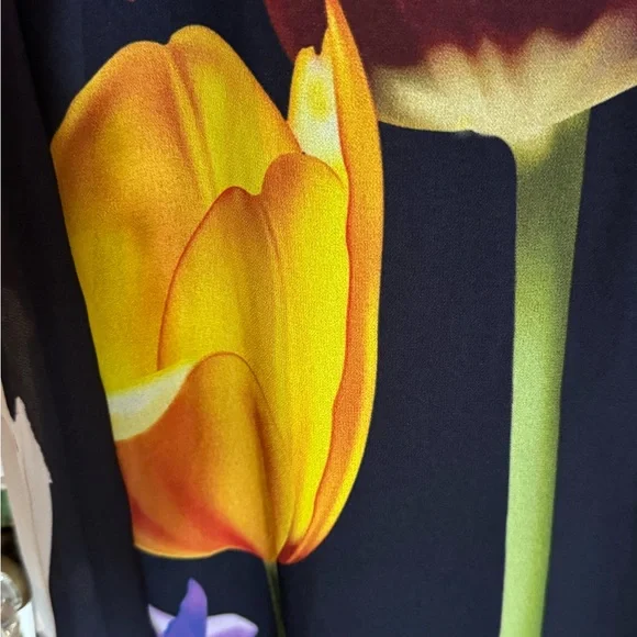 Silk dress - Picture 5 of 8